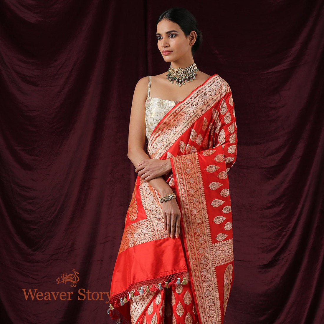 Handwoven_Red_Mughal_Booti_Jangla_Saree_WeaverStory_01