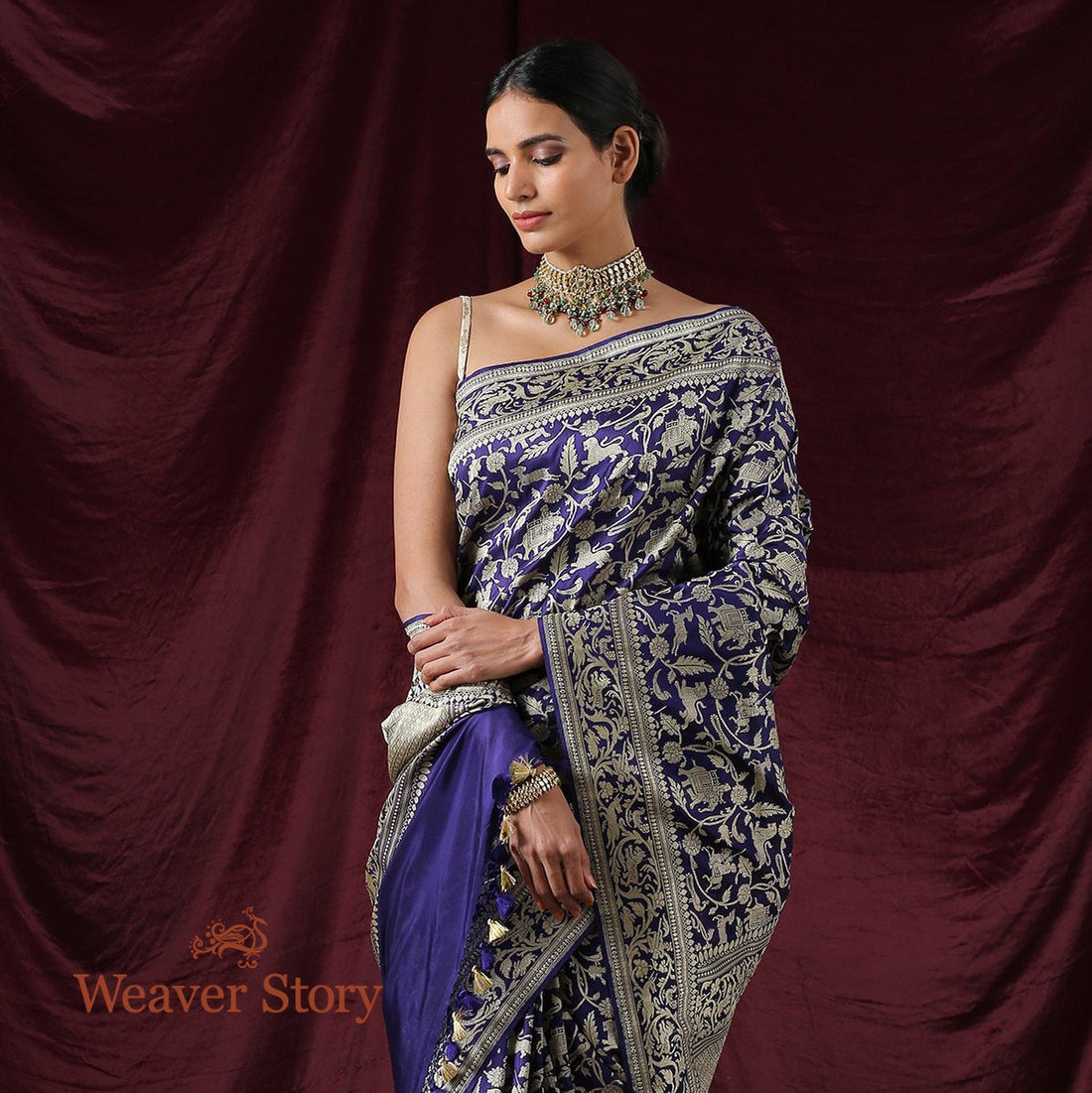 Handwoven_Navy_Blue_Kadhwa_Shikargah_Saree_WeaverStory_01