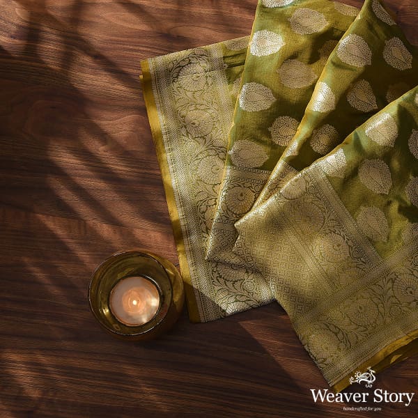 Handwoven_Green_Katan_Silk_Cutwork_Booti_Dupatta_WeaverStory_01