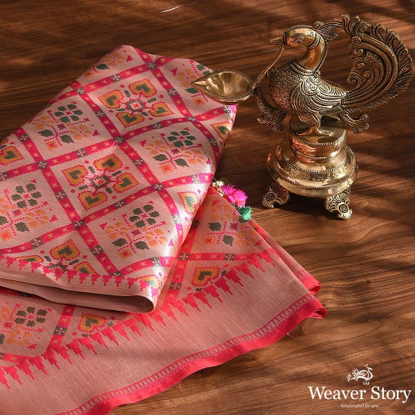 Handwoven_Pink_Gharchola_Patola_Dupatta_WeaverStory_01