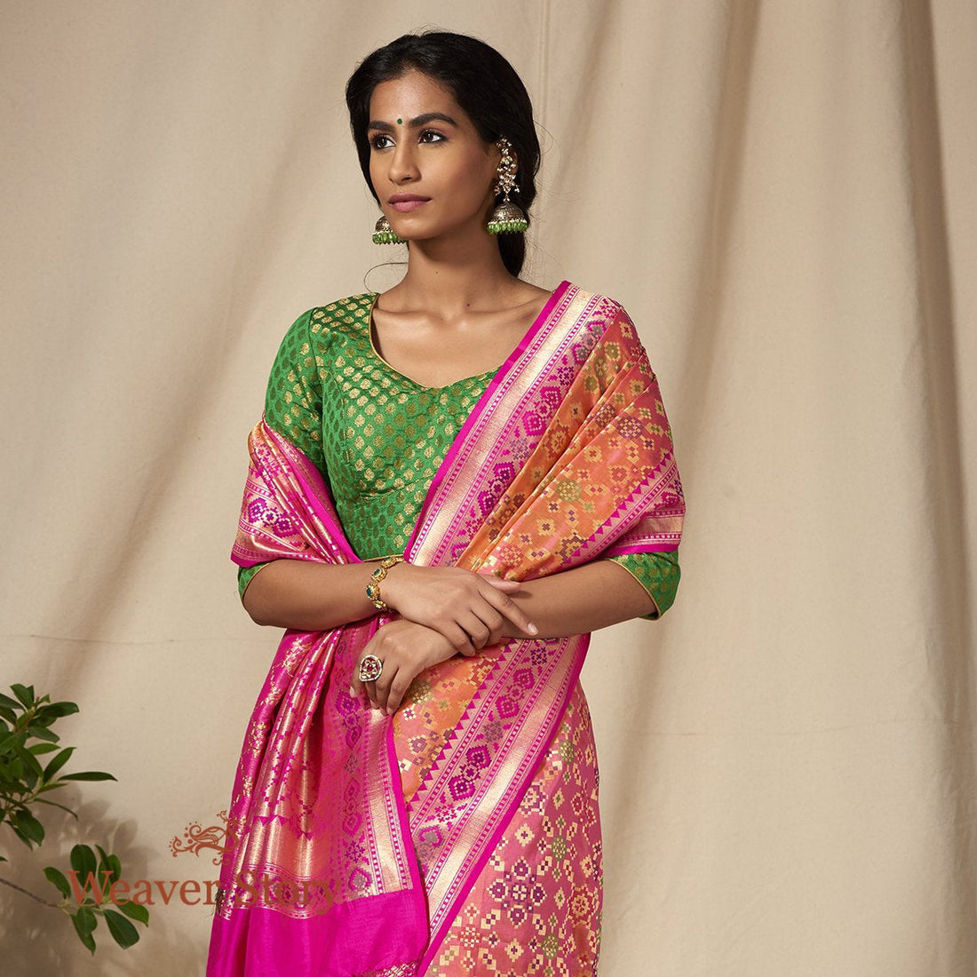 Handloom_Peach_Katan_Silk_Banarasi_Patola_Saree_Cutwork_with_Meenakari_Design_WeaverStory_01