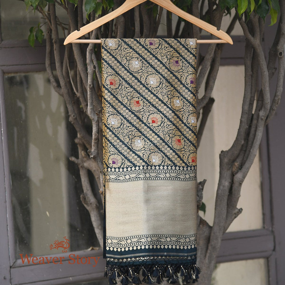 Handloom_Dark_Green_Kimkhab_Dupatta_WeaverStory_01