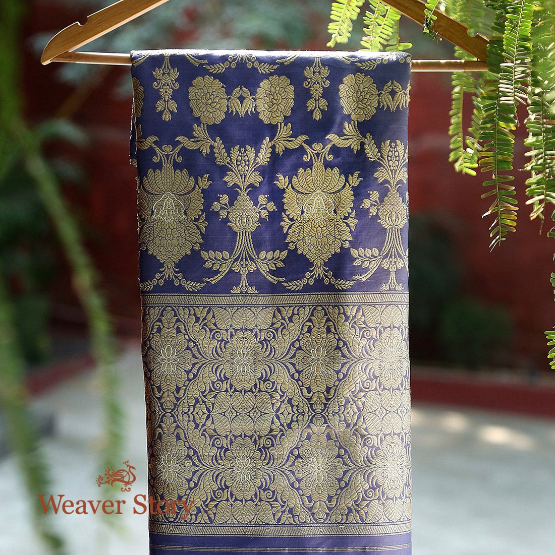 Handloom_Purple_Banarasi_Jangla_Dupatta_WeaverStory_01