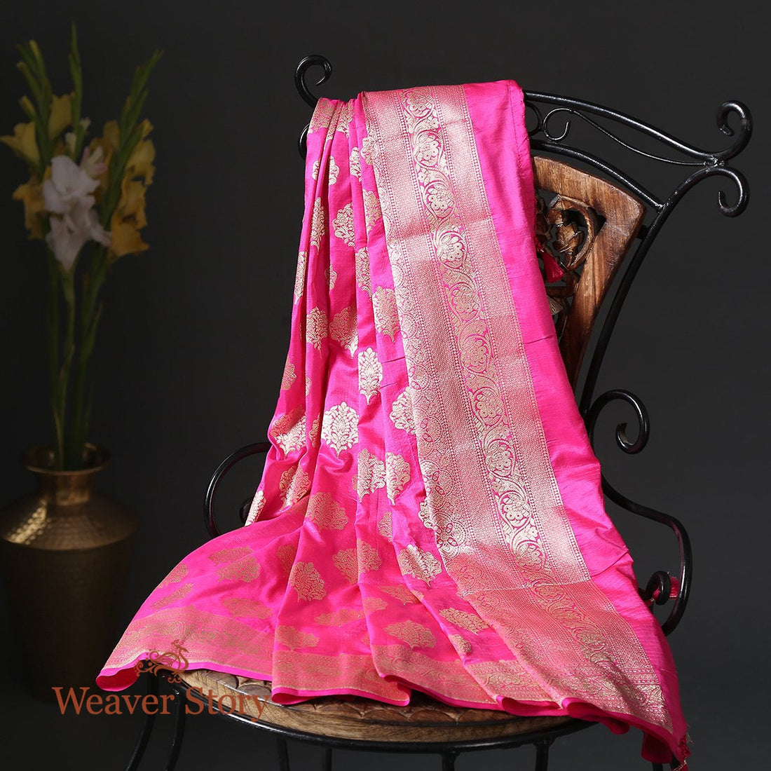 Handloom_Pink_Katan_Silk_Cutwork_Booti_Dupatta_WeaverStory_01