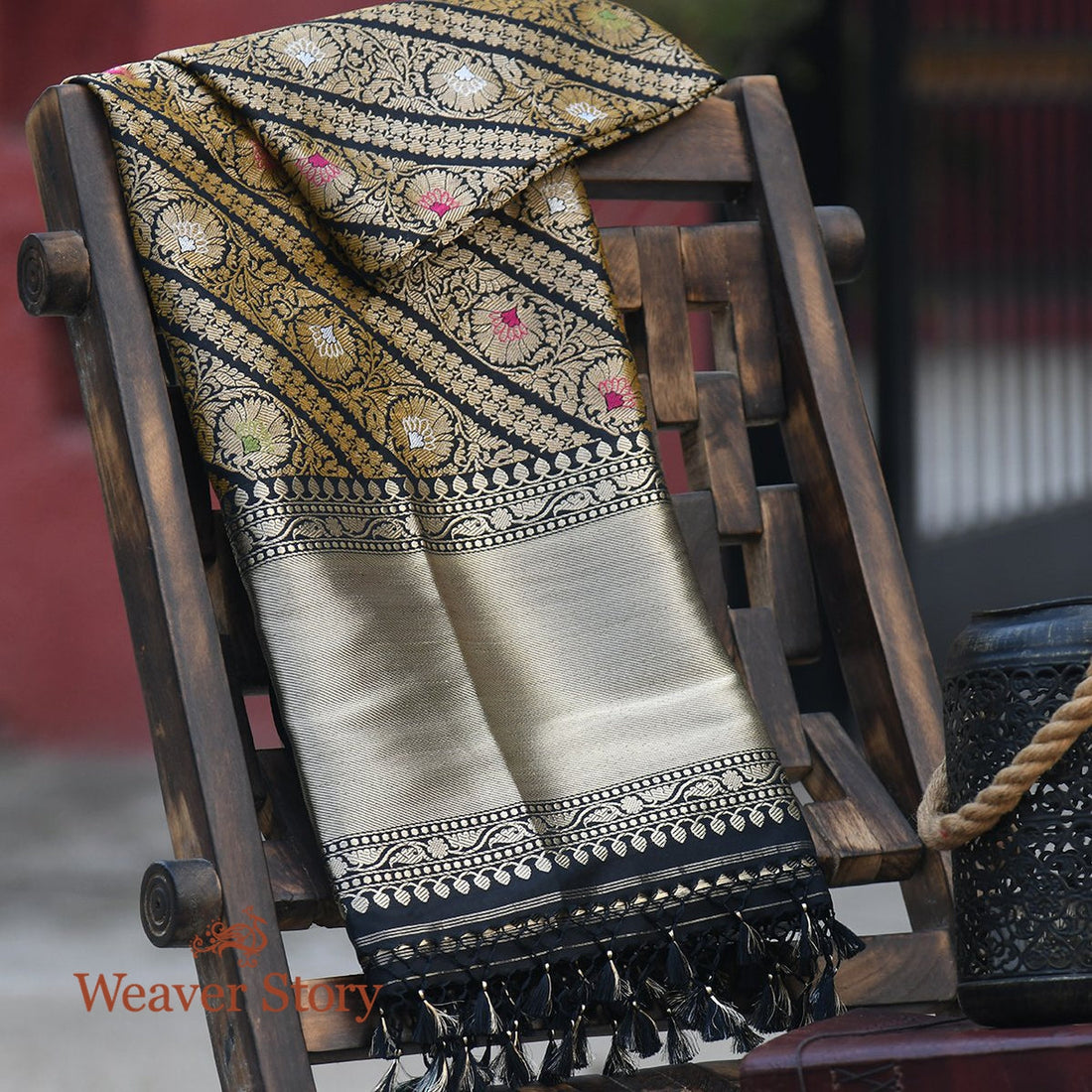 Handloom_Black_Aada_Kimkhab_Dupatta_WeaverStory_01