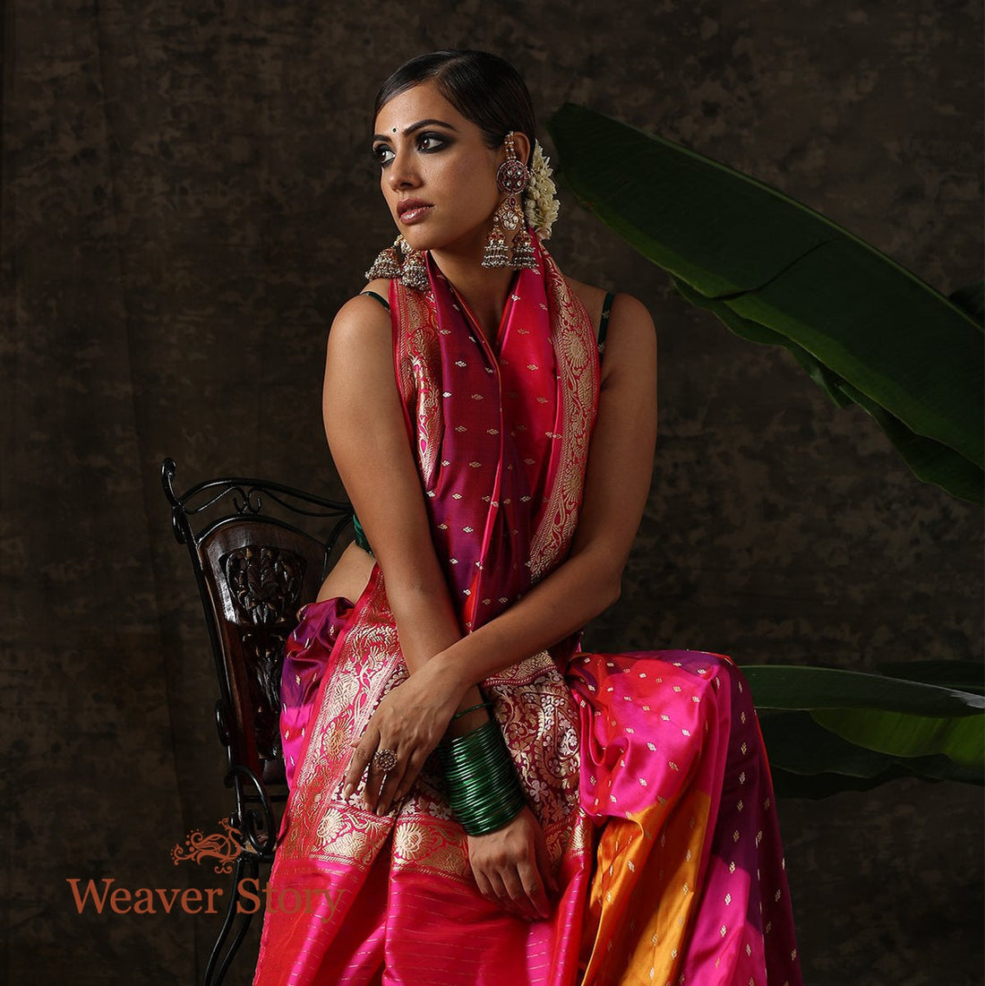 Handloom_Banarasi_Rangkaat_Saree_Woven_with_Real_Zari_WeaverStory_01