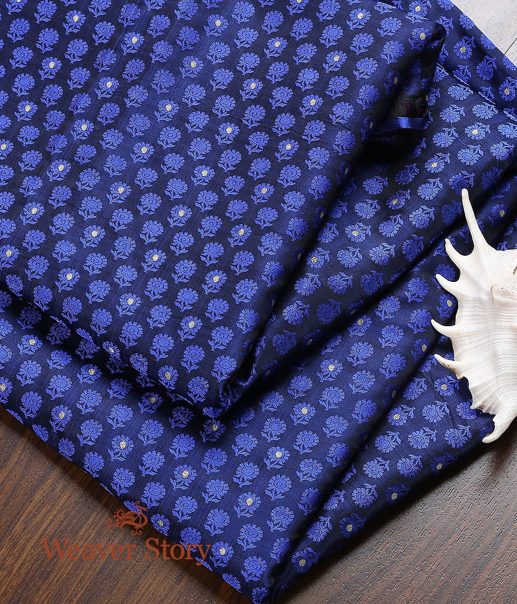 Handloom_Tanchoi_Zari_Booti_Fabric_WeaverStory_01