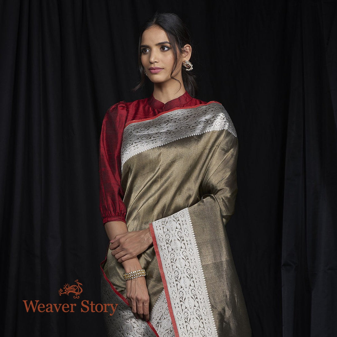 Handloom_Olive_and_Black_Silk_Tissue_Saree_with_Red_Selvedge_WeaverStory_01