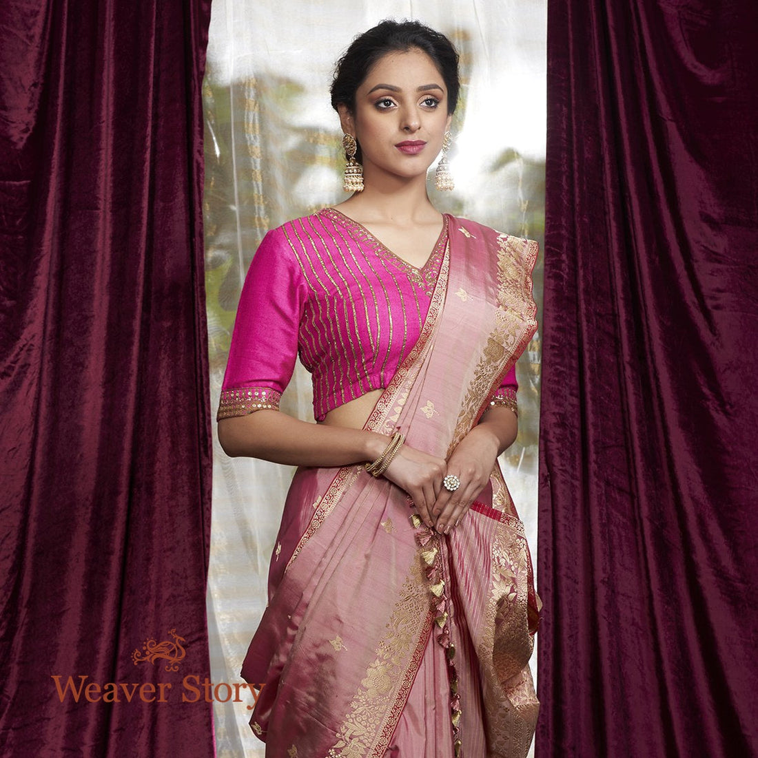 Handwoven_Rose_Pink_Kadhwa_Boota_Saree_with_Floral_Border_WeaverStory_01