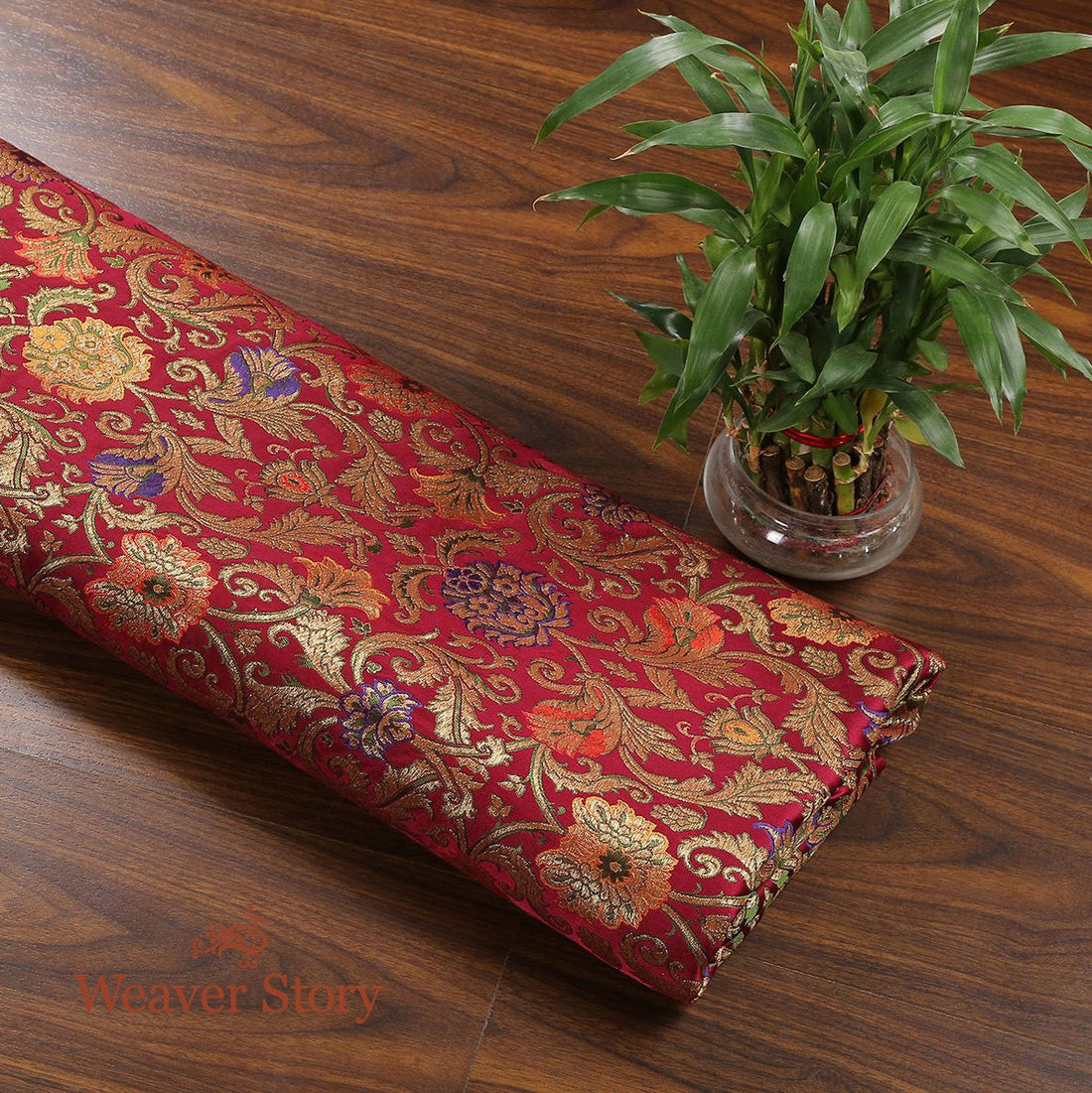 Handloom_Wine_Meenakari_Kimhab_Fabric_WeaverStory_01