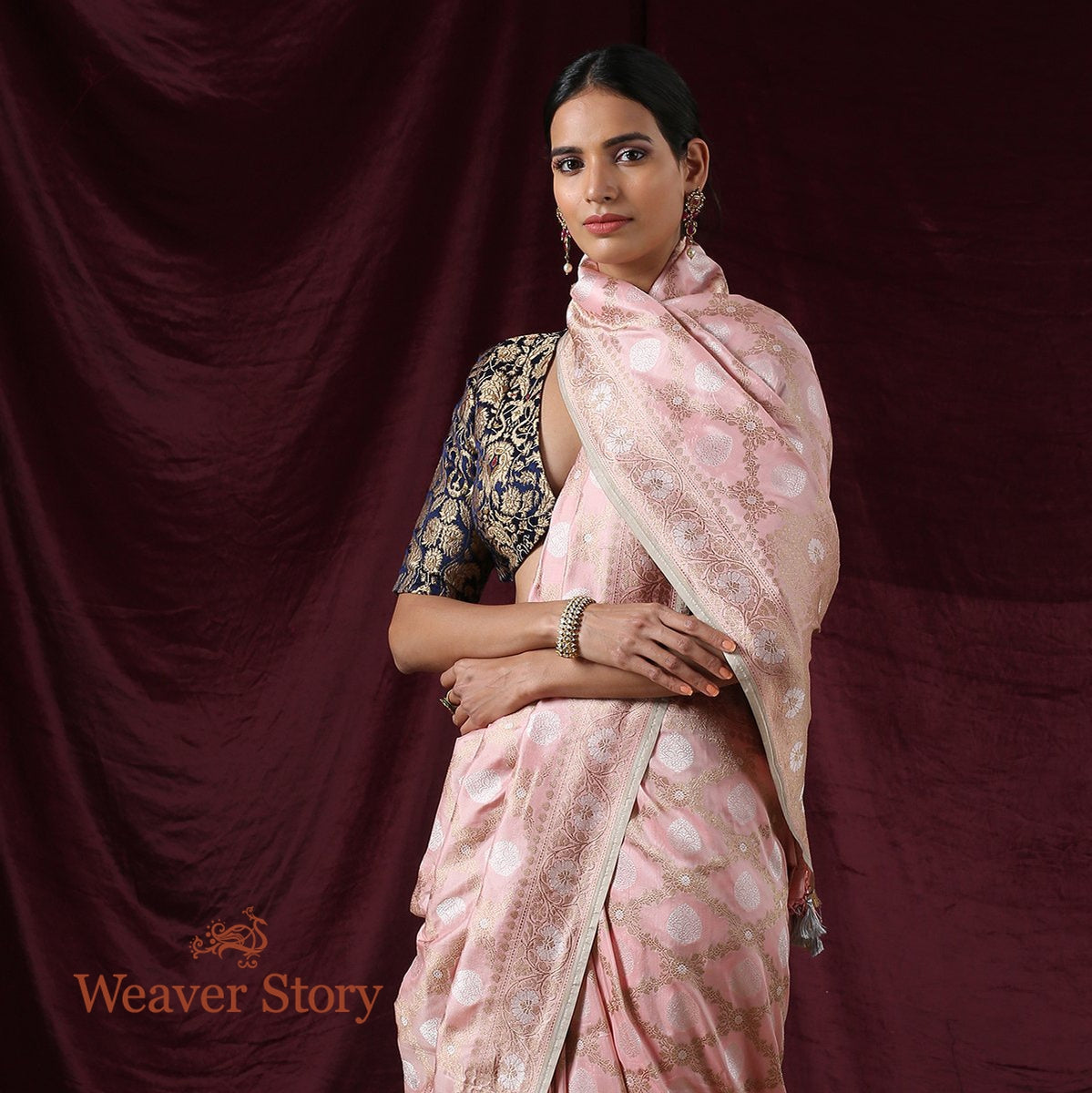 Handwoven_Pink_Banarasi_Saree_with_Cutwork_Weave_WeaverStory_01