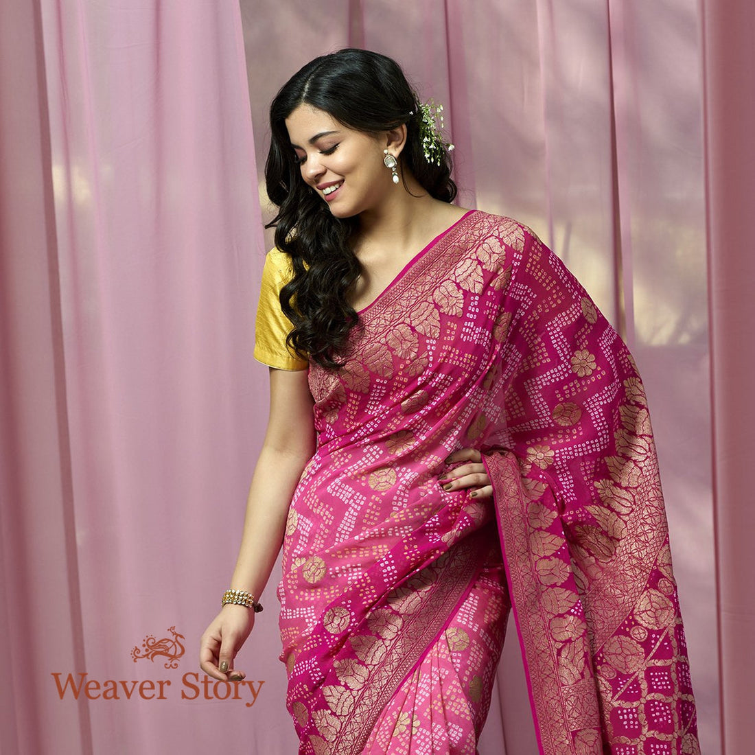 Handwoven_Magenta_Banarasi_Bandhej_Saree_WeaverStory_01