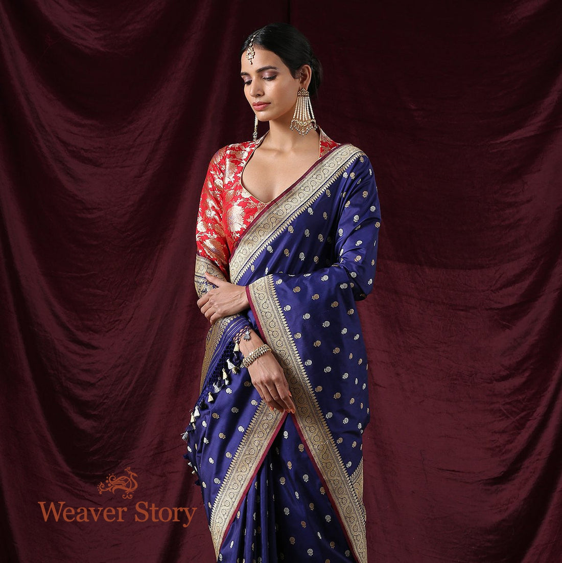 Handwoven_Blue_Kadhwa_Booti_Saree_with_Floral_Border_WeaverStory_01