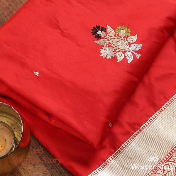 Handwoven_Red_Banarasi_Katan_Silk_Dupatta_with_Meenakari_Boota_WeaverStory_01