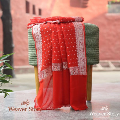 Handwoven_Red_Georgette_Dupatta_with_Silver_Zari_WeaverStory_01