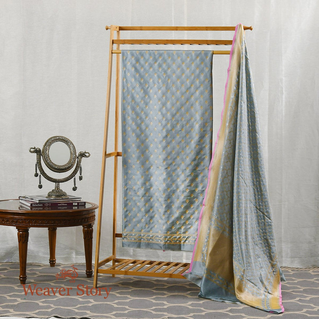 Handwoven_Grey_Katan_Silk_Suit_with_Jamdani_Booti_In_Cutwork_Weave_WeaverStory_01