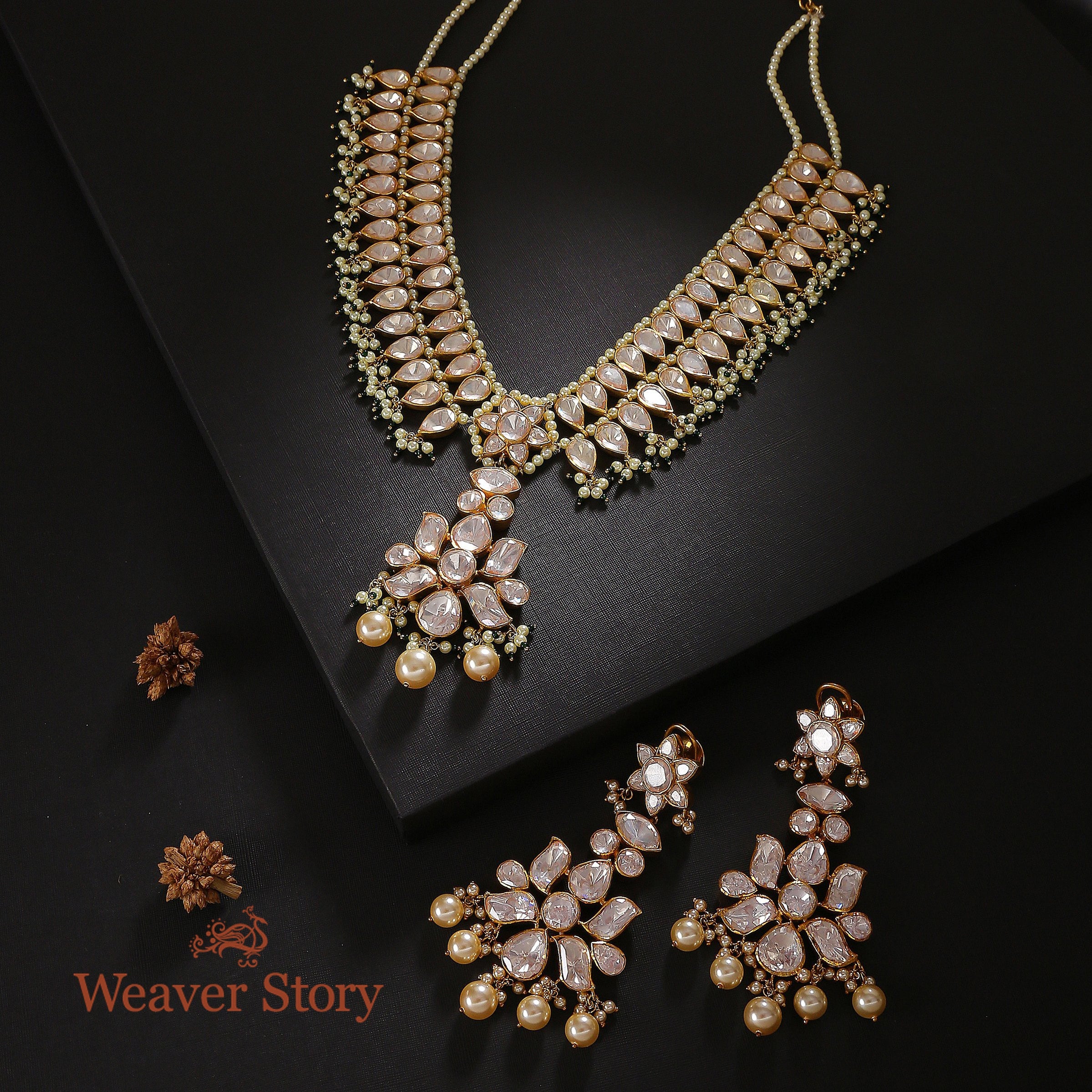 Raajsi_Necklace_with_Moissanite_Polki_Crafted_in_Pure_Silver_WeaverStory_01