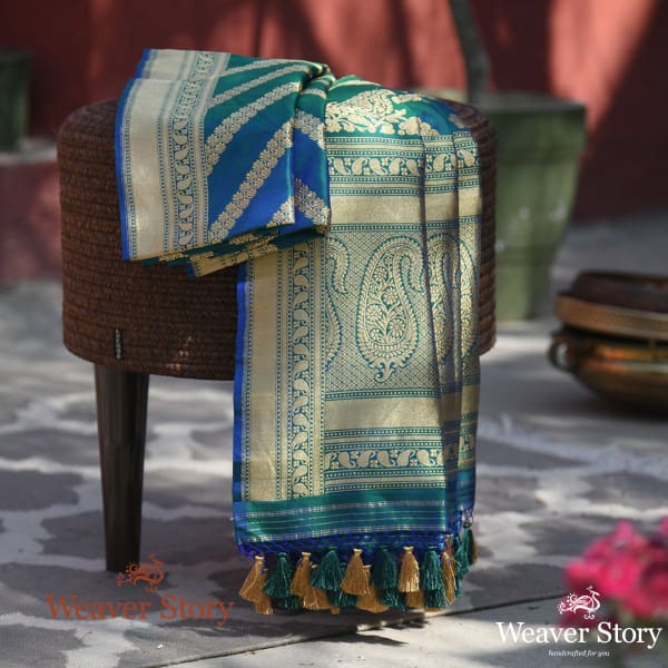 Handwoven_Blue_Aada_Jangla_Dupatta_WeaverStory_01