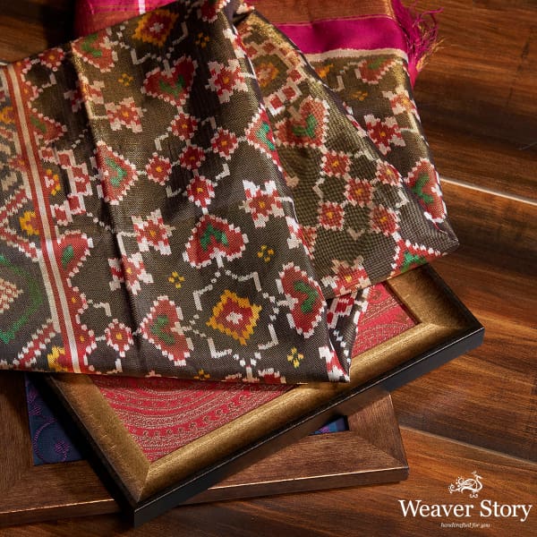 Handwoven_Black_and_Gold_Patola_Dupatta_with_Tissue_WeaverStory_01