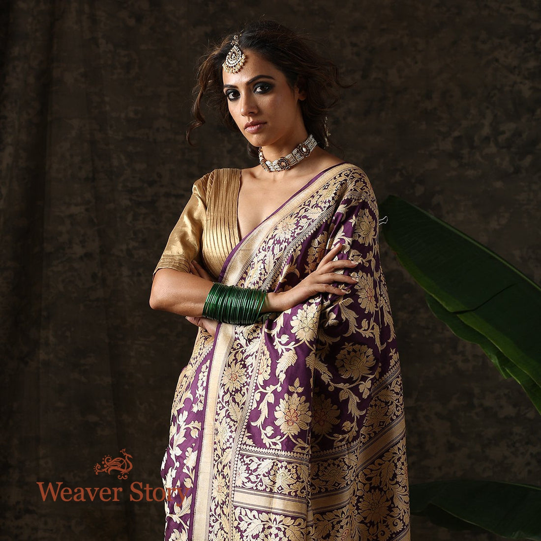 Handwoven_Purple_Cutwork_Jangla_Saree_WeaverStory_01