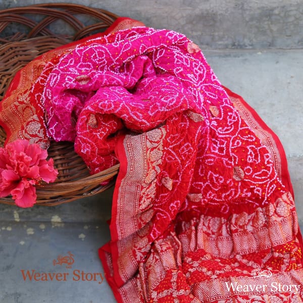 Handwoven_Pink_Red_Ombre_Dye_Kadhwa_Banarasi_Bandhej_Dupatta_WeaverStory_01