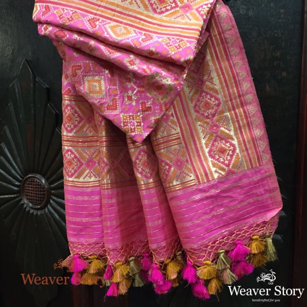 Handwoven_Pink_and_Gold_Banarasi_Patola_Dupatta_WeaverStory_01