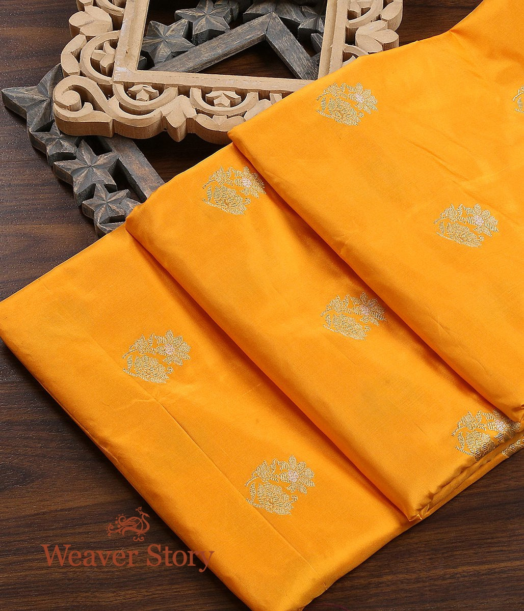Handloom_Yellow_Kadhwa_Booti_Fabric_WeaverStory_01