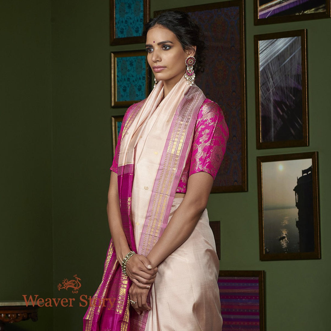 Handwoven_Blush_Pink_Kanjivaram_Silk_Saree_with_Mauve_Border_WeaverStory_01