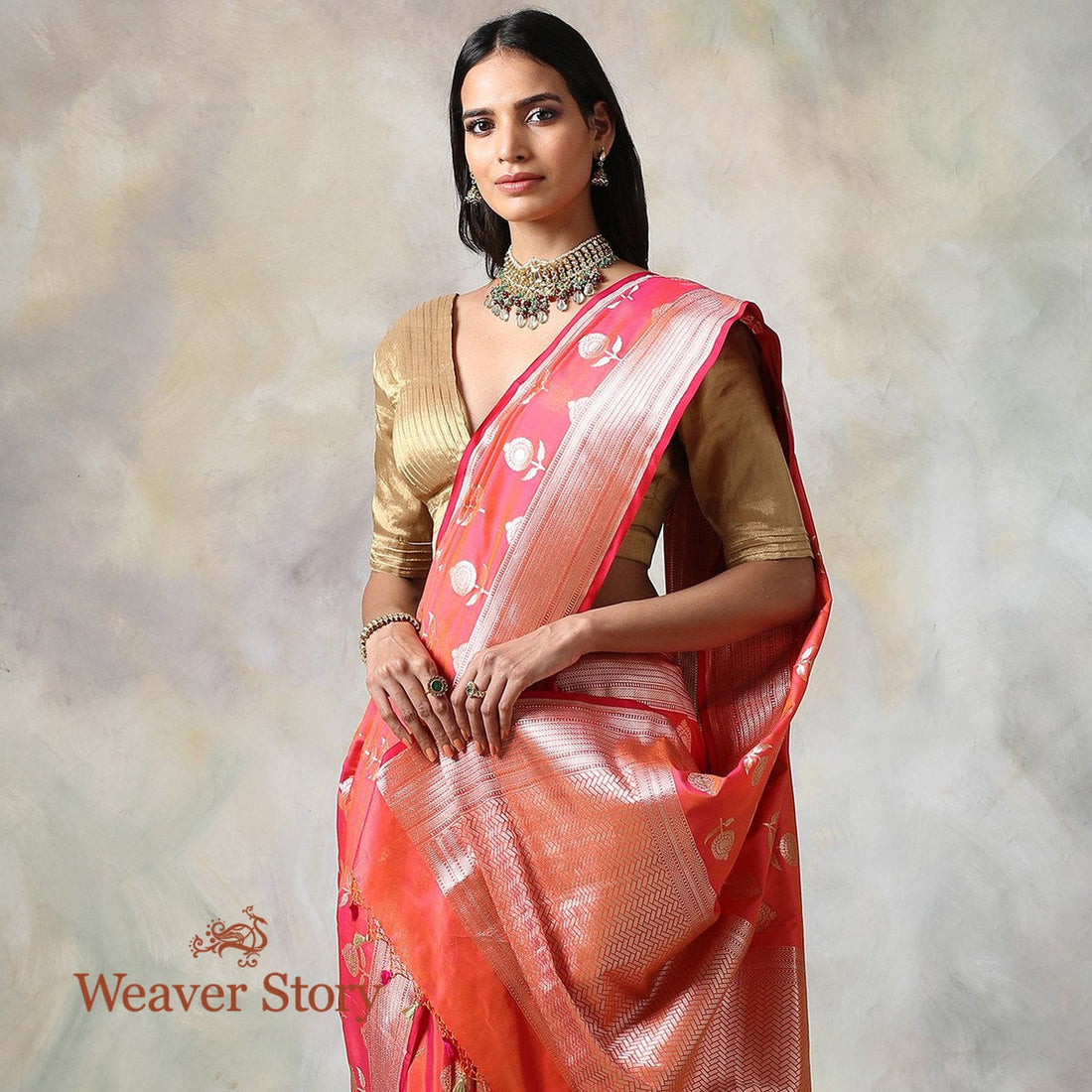 Handwoven_Peach_&_Pink_Dual_Tone_Floral_Booti_with_Red_Selvedge_WeaverStory_01