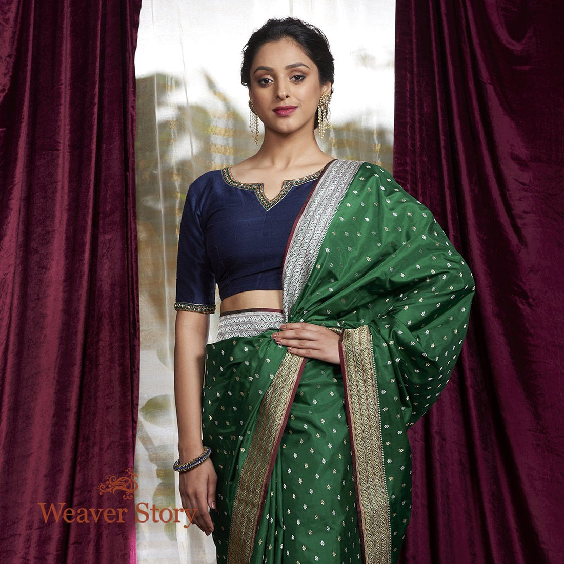 Handwoven_Green_Sona_Rupa_Small_Booti_Saree_with_Konia_WeaverStory_01