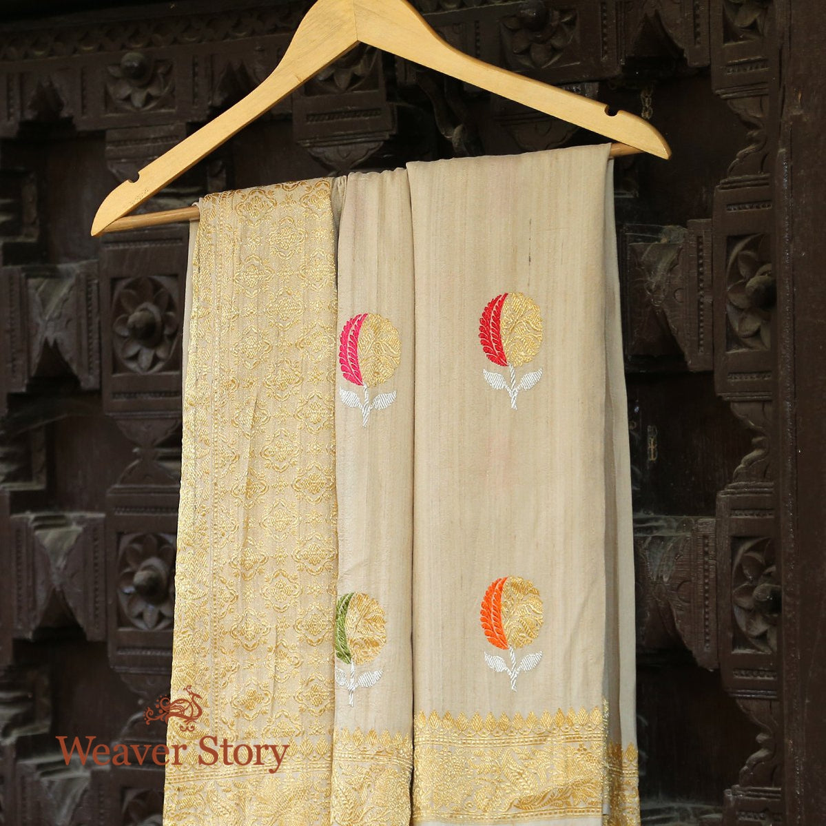 Handloom_Tusser_Georgette_Dupatta_with_Kadhwa_Meenakari_Booti_WeaverStory_01