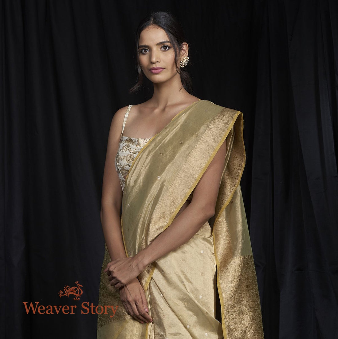 Handwoven_Gold_Tissue_Saree_with_Small_Booti_WeaverStory_01