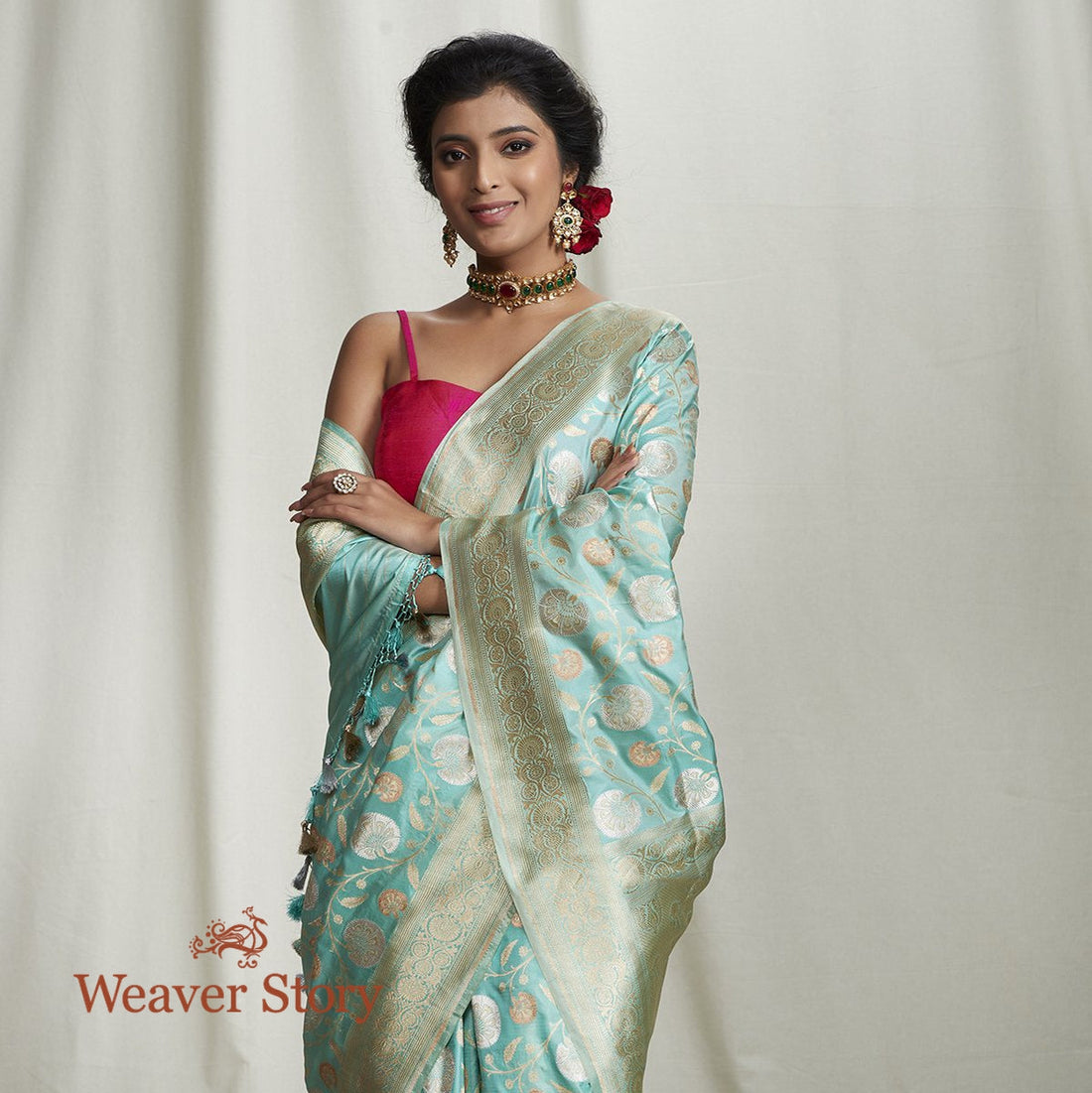 Handwoven_Light_Blue_Sona_Rupa_Cutwork_Jangla_Saree_WeaverStory_01