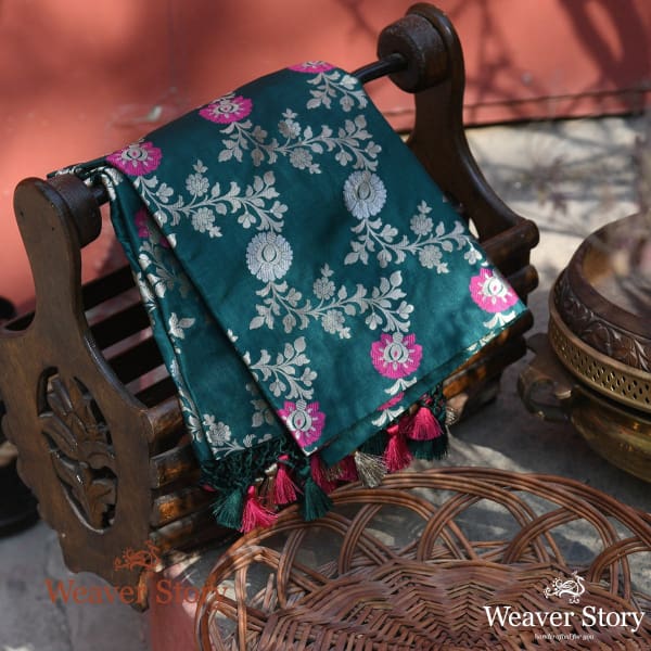 Handwoven_Green_Meenakari_Jangla_Dupatta_WeaverStory_01