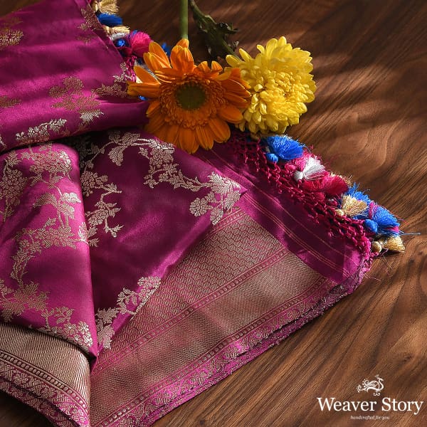 Handwoven_Wine_Kadhwa_Jangla_Dupatta_WeaverStory_01