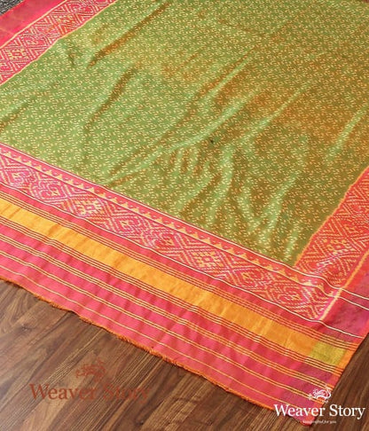 Handwoven_Green_and_Peach_Patola_Dupatta_WeaverStory_02