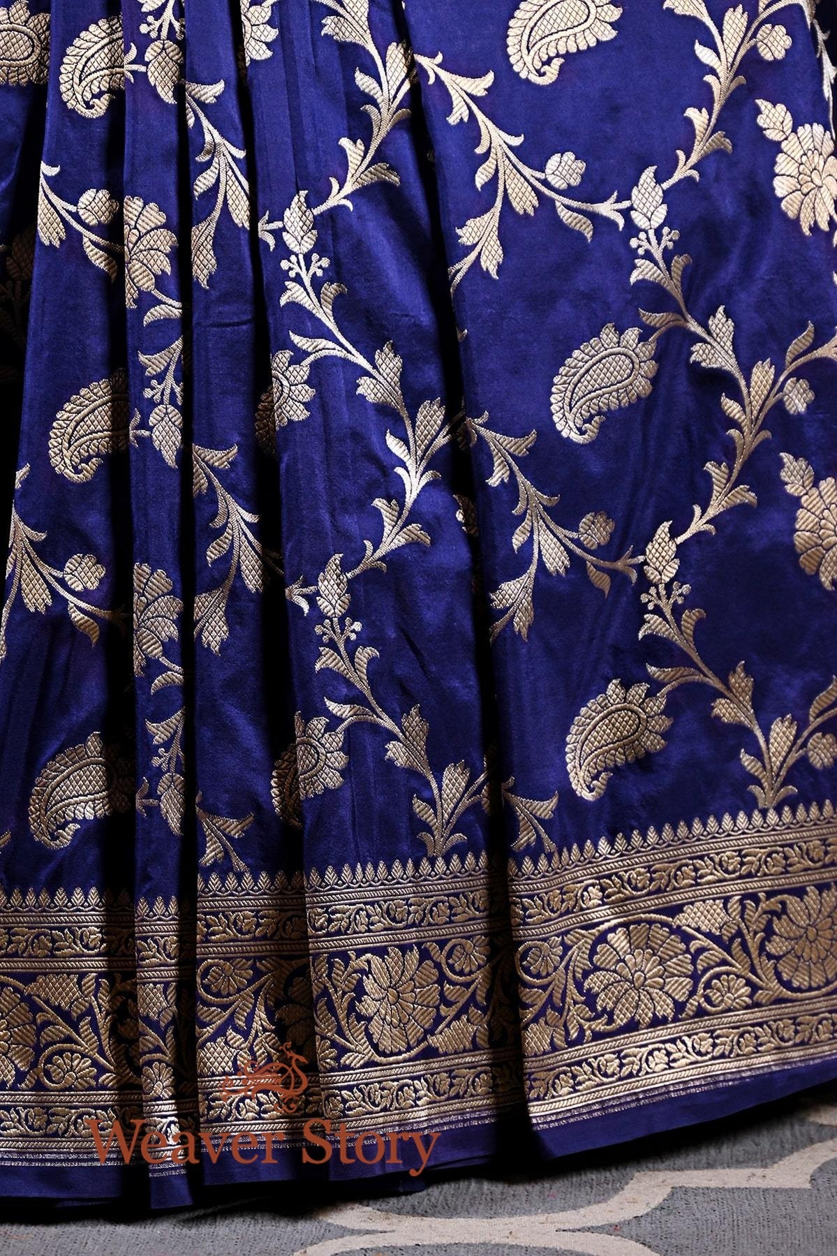 Ink_Blue_Banarasi_Saree_with_Gold_Zari_Floral_Weave_WeaverStory_02