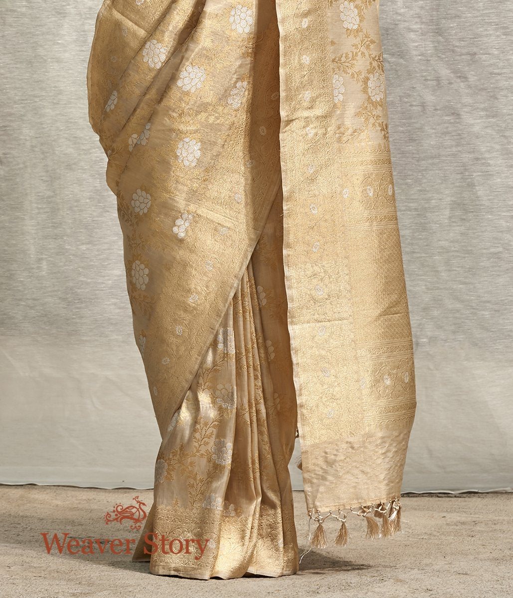 Handloom_Gold_Banarasi_Tissue_Silk_Saree_with_all_over_Gold_and_Silver_Angoor_Jaal_WeaverStory_04
