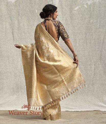 Handloom_Gold_Banarasi_Tissue_Silk_Saree_with_all_over_Gold_and_Silver_Angoor_Jaal_WeaverStory_03