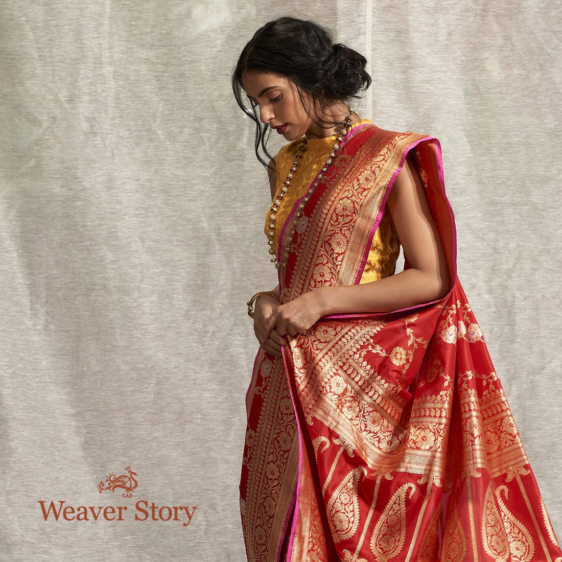 Handwoven_Chilly_Red_Banarasi_Jangla_Saree_with_Meenakari_WeaverStory_01