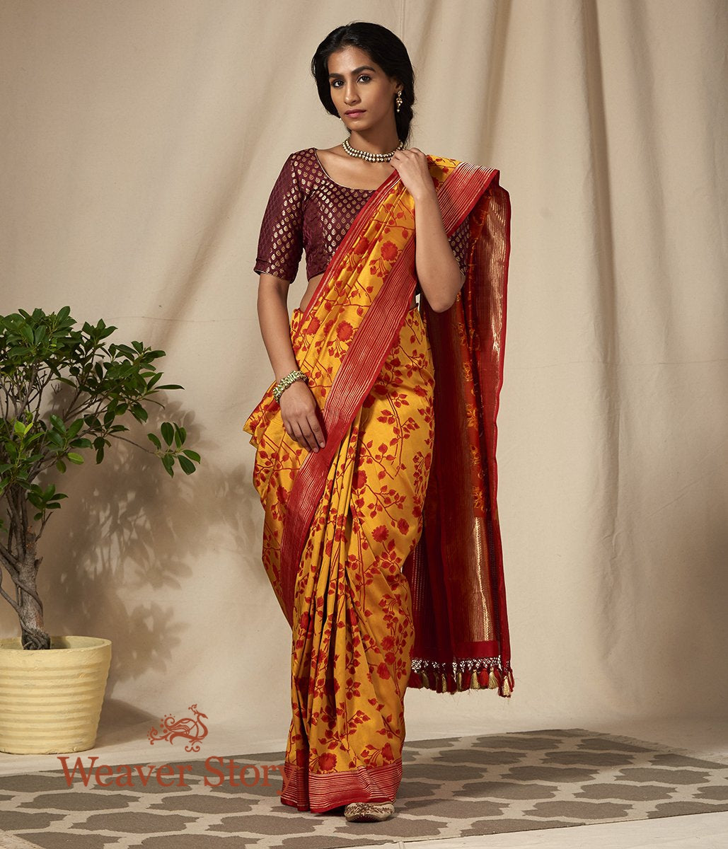 Handwoven_Banarasi_Jamawar_Saree_with_Floral_Weave_WeaverStory_02