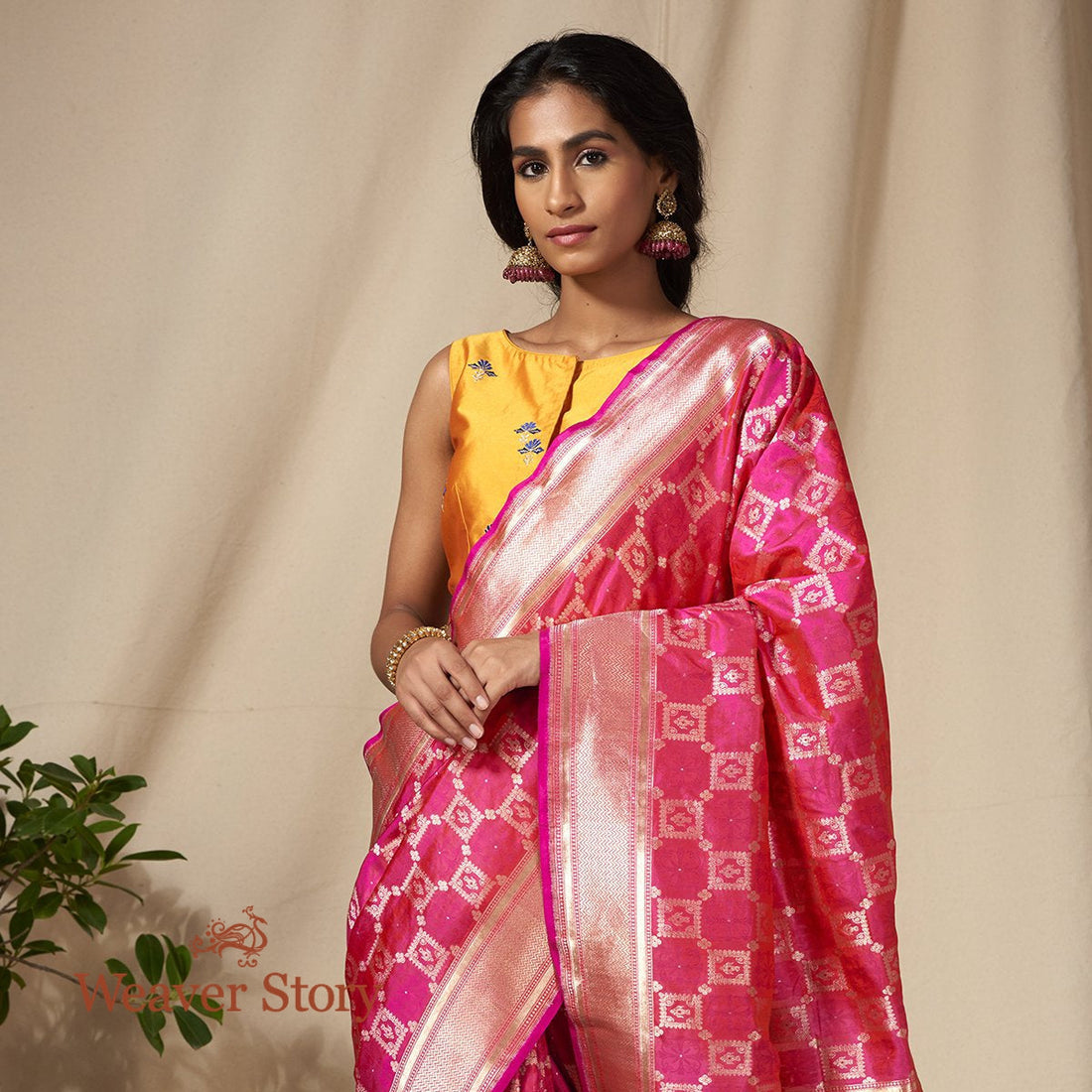 Handwoven_Pink_Banarasi_Tanchoi_Saree_with_Woven_Zari_Jaal_WeaverStory_01
