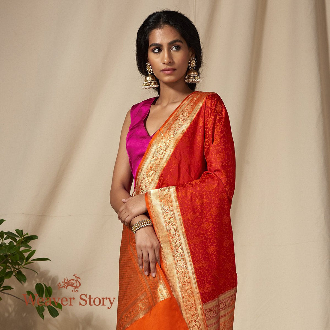 Handwoven_Red_Banarasi_Tanchoi_Saree_with_Woven_Zari_Border_WeaverStory_01