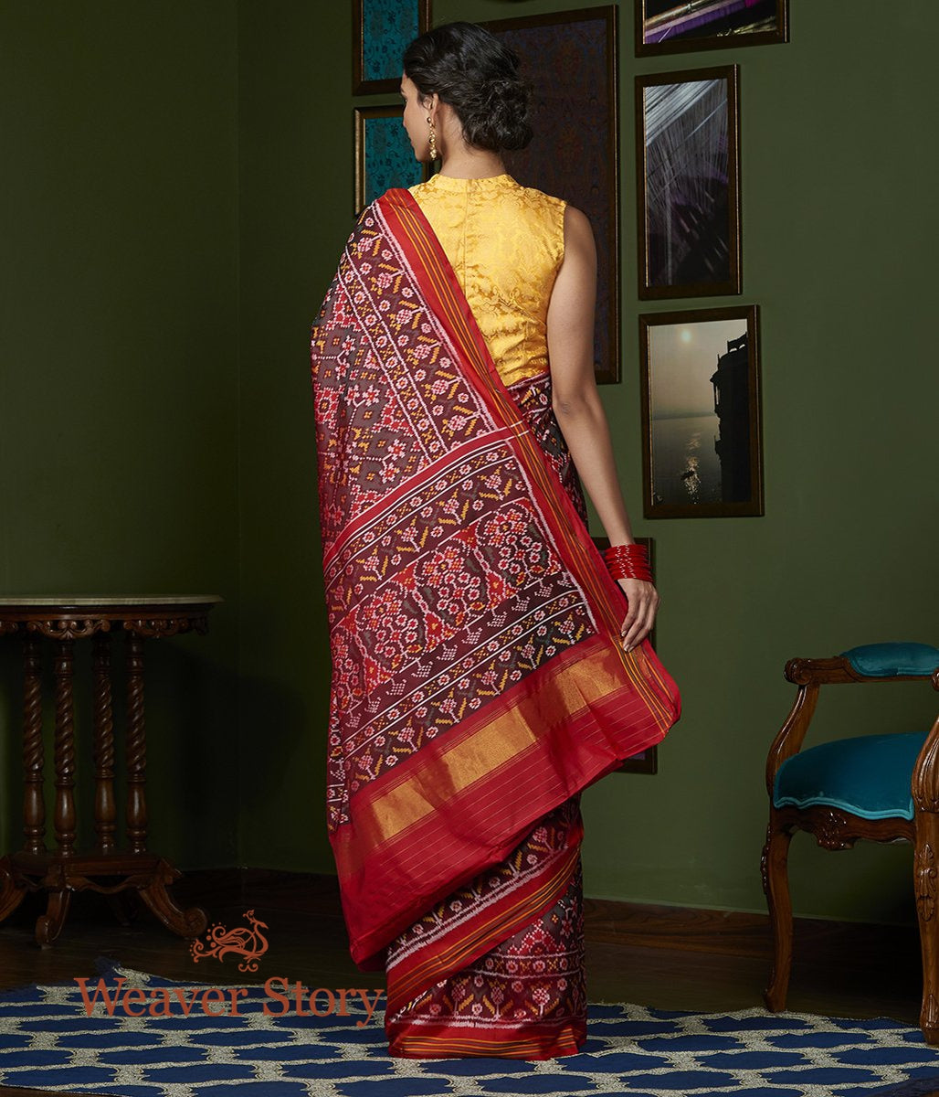 Handloom_Green_and_Red_Dual_Tone_Gujarat_Patola_Saree_with_Red_Border_WeaverStory_03