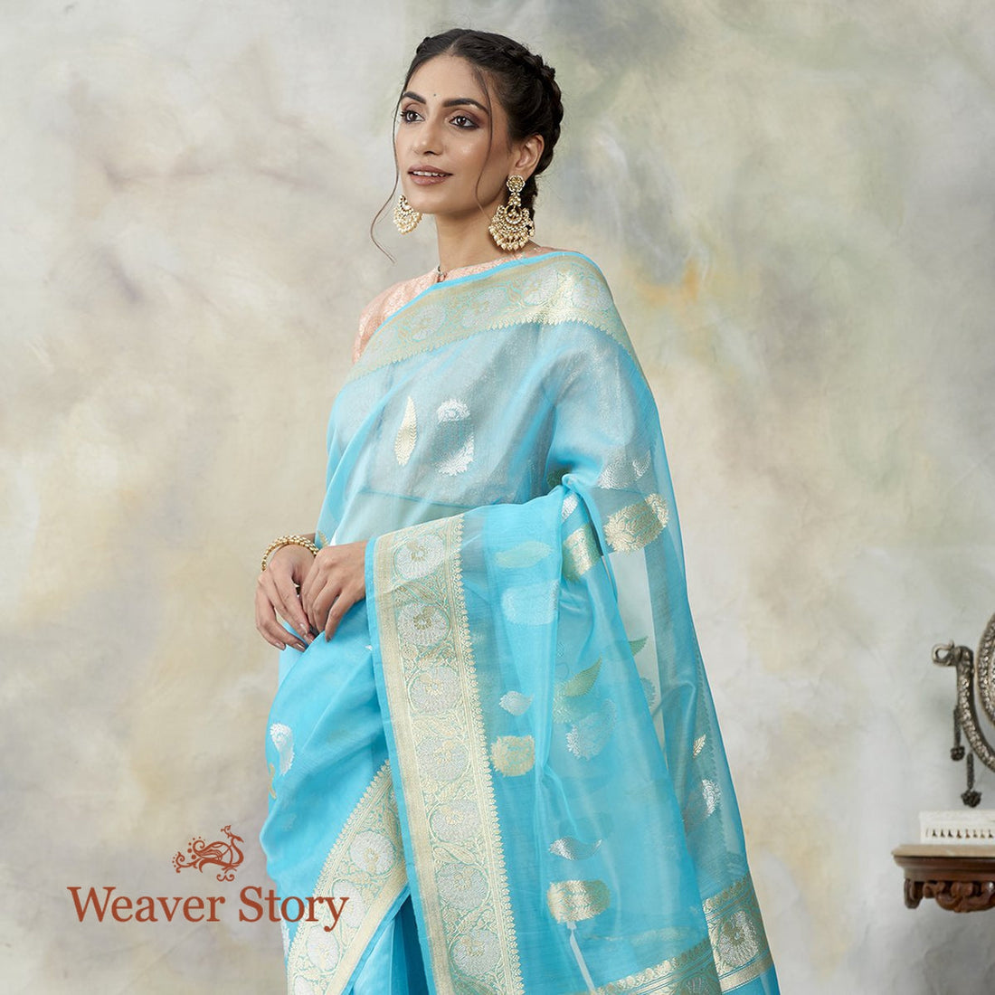 Handloom_Arctic_Blue_Kora_Silk_Banarasi_Saree_with_Gold_and_Silver_Zari_Booti_WeaverStory_01