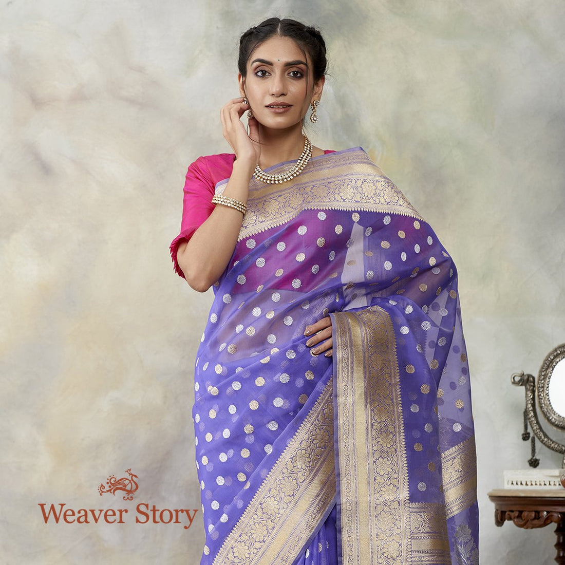 Handwoven_Lavender_Kora_Silk_Banarasi_Saree_with_Kadhwa_Asharfi_Booti_WeaverStory_01