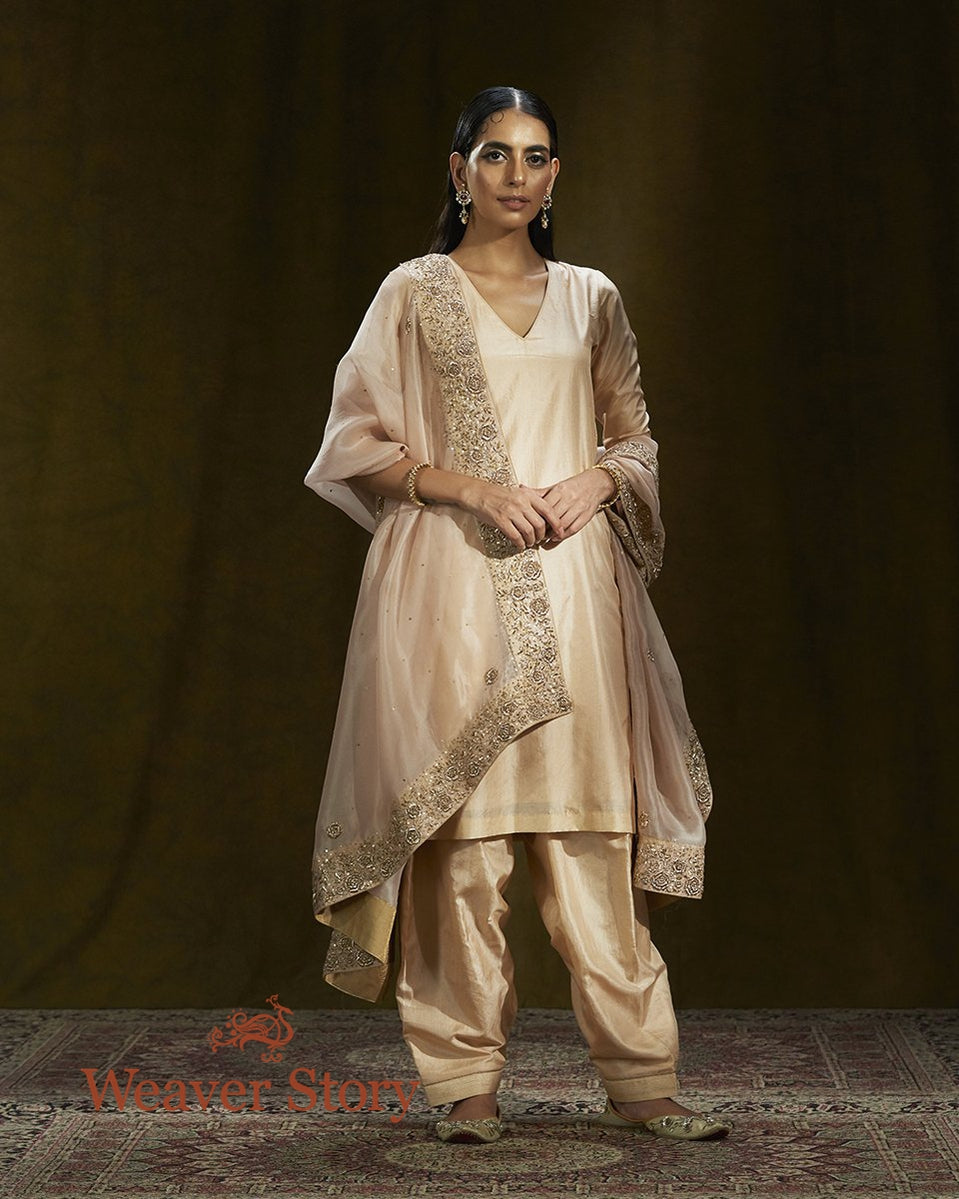 Peach_Pure_Mulberry_Silk_Kurta_Shalwar_with_Zardozi_Dupatta_WeaverStory_01