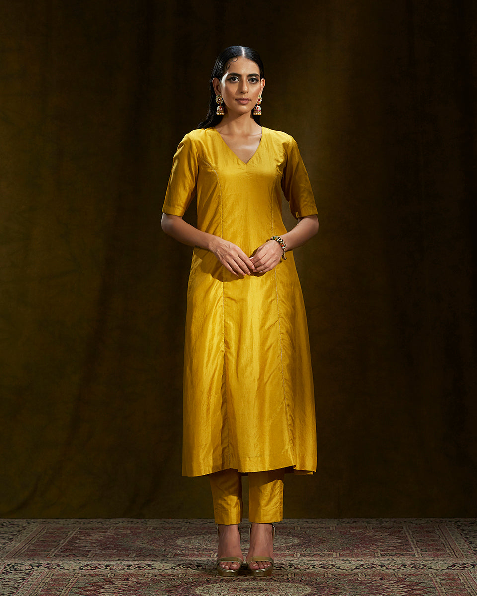 Mustard_Mulberry_Silk_Suit_with_Red_Hand_Embroidered_Dupatta_WeaverStory_03
