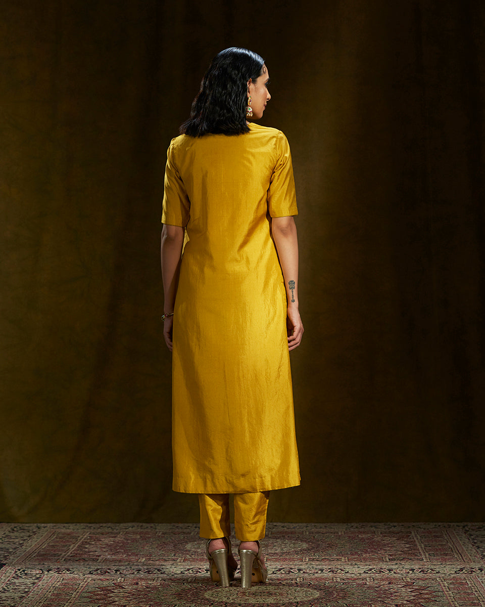 Mustard_Mulberry_Silk_Suit_with_Red_Hand_Embroidered_Dupatta_WeaverStory_04