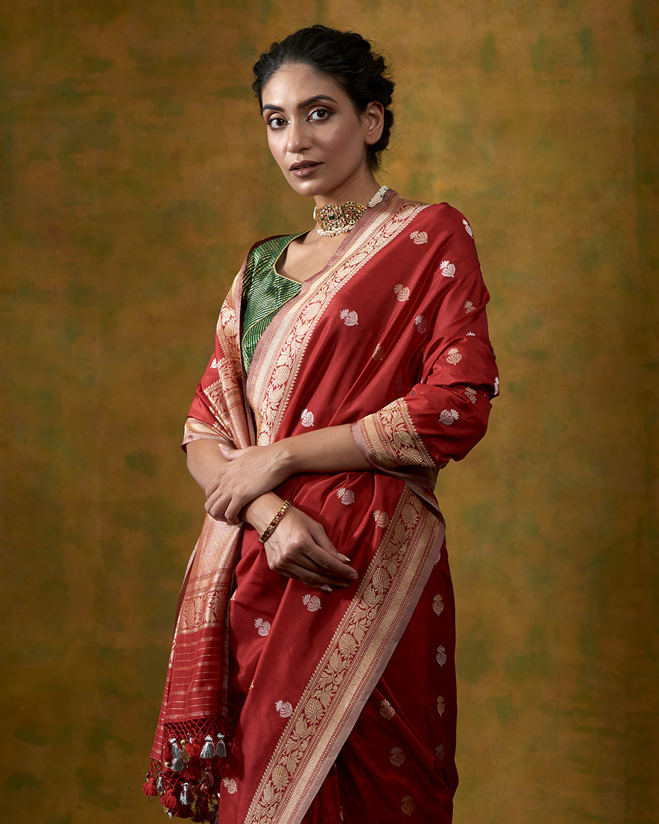 Red_Banarasi_Handloom_Saree_with_Kadhwa_Booti_and_Floral_Border_WeaverStory_01